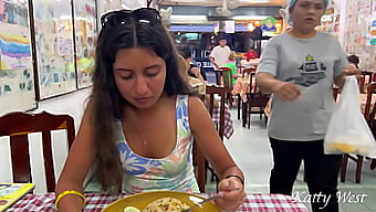 Katty Enjoys A Meal At An Asian Eatery While Exposing Herself And Her Intimate Areas To The Public