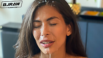 Heather Vahn Face Deepthroat Cu O Pulă Mare În High Definition