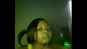 Ebony Slut Worships And Pleasures Bbc With Her Mouth