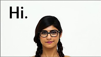 Fedezd Fel Mia Khalifa Hibátlan Arab Testének Intim Részleteit